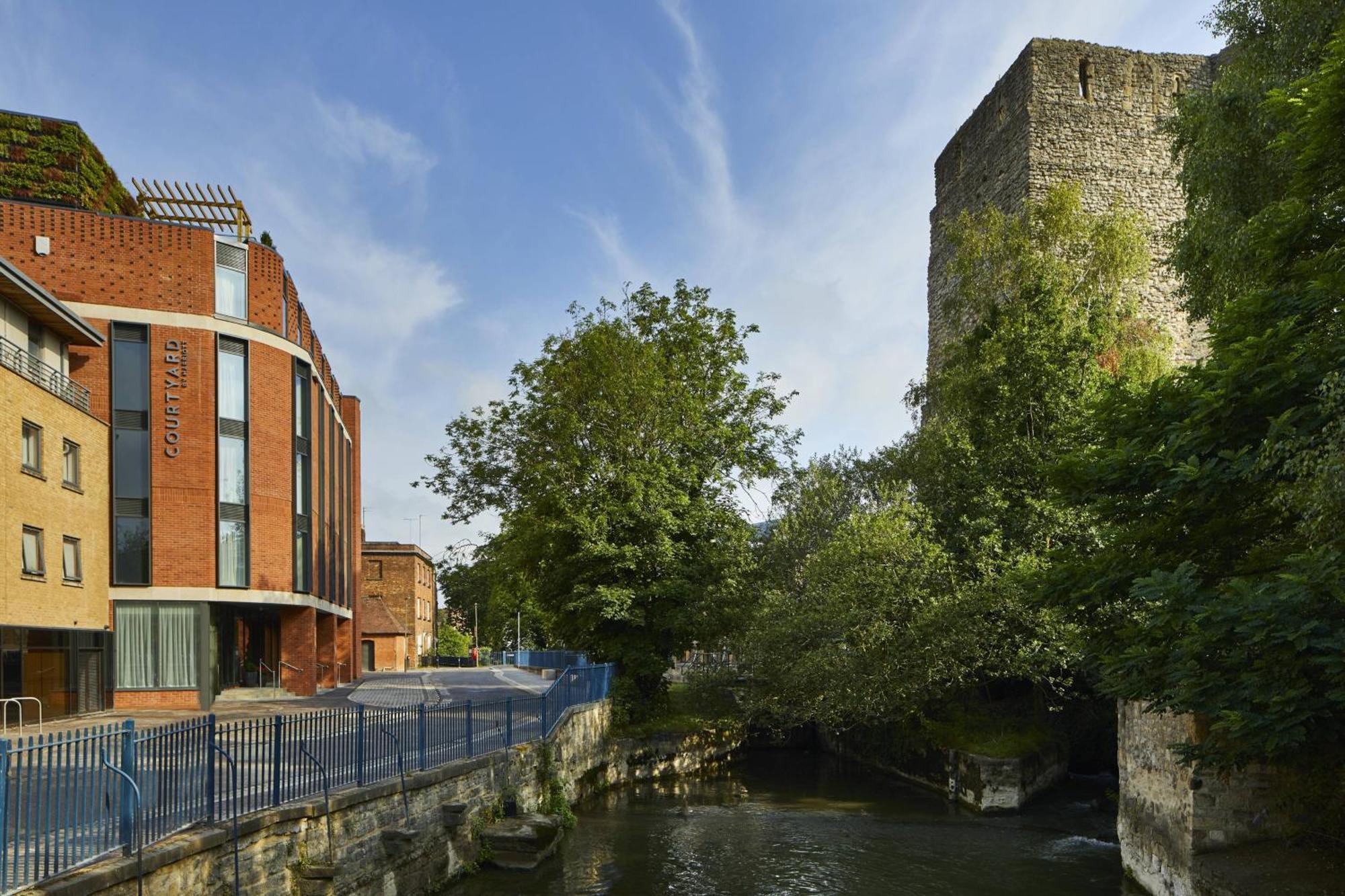 Courtyard By Marriott Oxford City Centre Exteriör bild