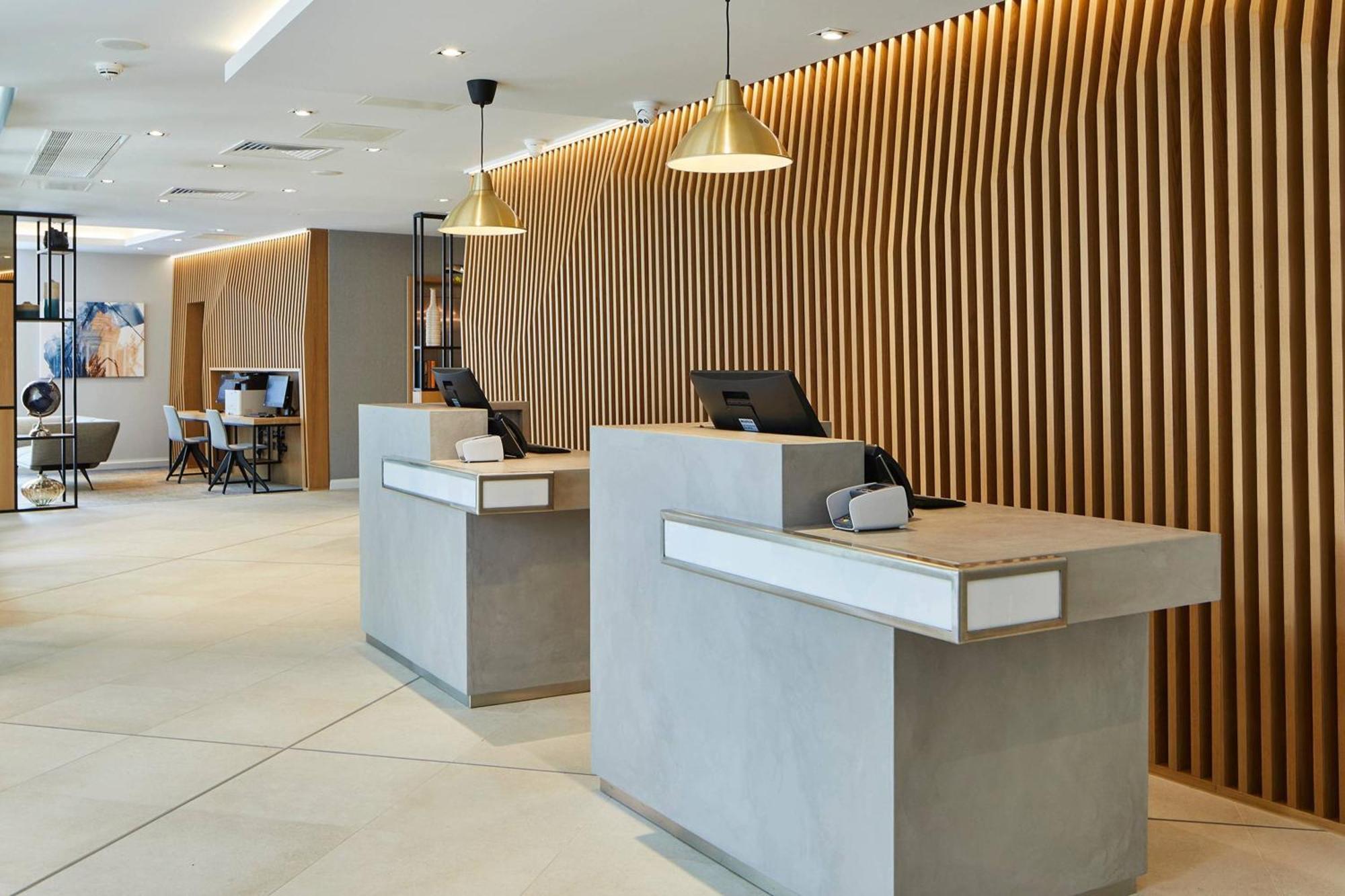 Courtyard By Marriott Oxford City Centre Exteriör bild